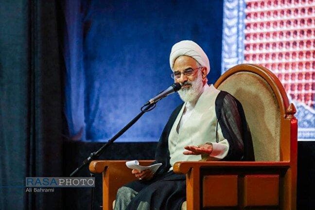 ولایت فقیه نقشه سی ساله دشمن را خنثی کرد/ اشتباه محاسباتی دشمن درباره ملت ایران
