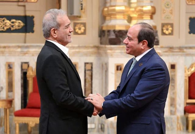 پزشکیان در تماس با رئیس‌جمهور مصر برای میزبانی از وی اعلام آمادگی کرد