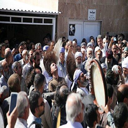 تصاویر: مراسم تشییع پیکر مداحو، دف نواز مطرح کشوری