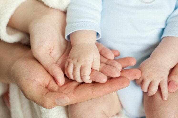 تفاوت مدل‌های فرزندخواندگی دائم، امین موقت و طرح میزبان