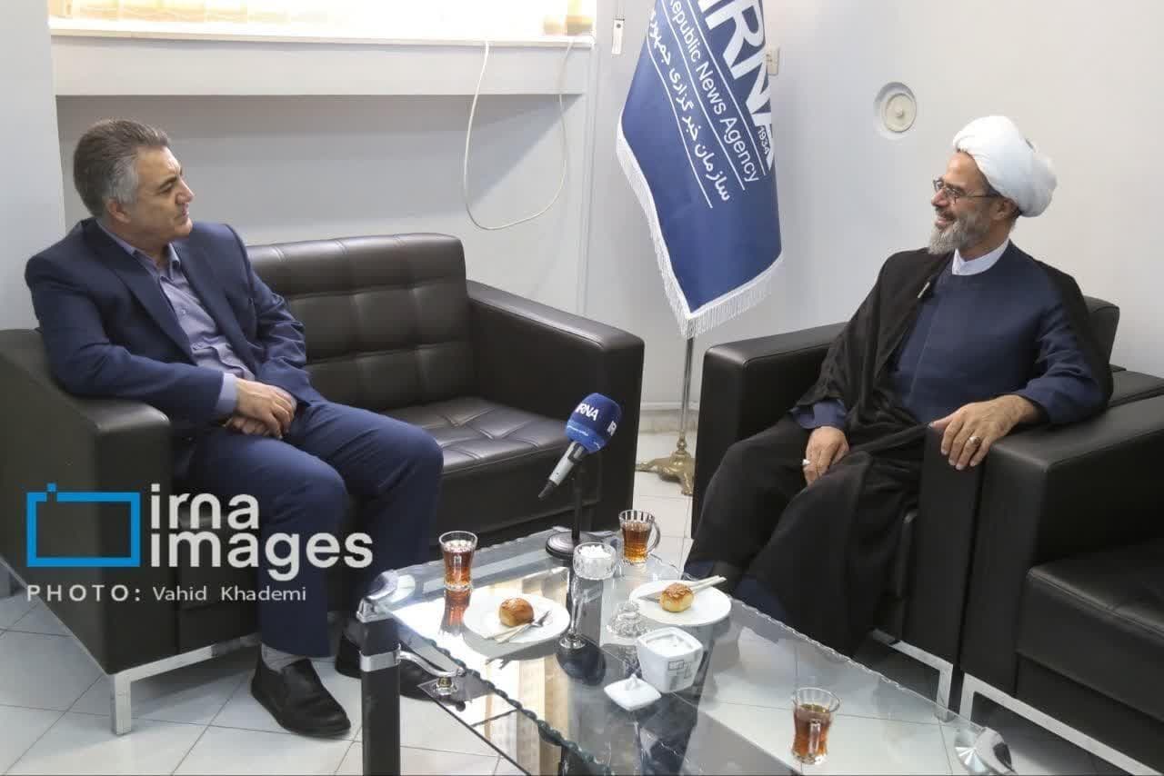 امام جمعه بجنورد: خبرنگاران رسالت سنگینی در بازگویی واقعیت‌ها دارند