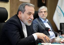 عراقچی: هنر زبانی جهانی برای ارتباط و دوستی میان ملت‌ها است