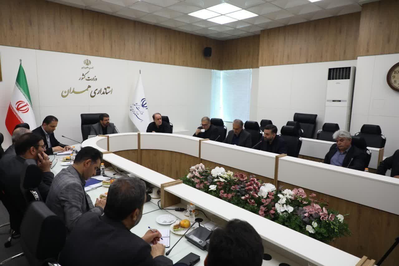استاندار همدان: تاخیر در احداث میدان میوه وتره بار خسارت به اعتماد عمومی است