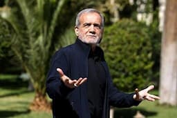 وزیر خارجه امروز درباره کریدور زنگزور گزارش دادند و قرار شد گفت‌و‌گو کنند؛ کریدور زنگزور آن چیزی نیست که در خبر‌ها بزرگش کردند/ خواسته‌های جمهوری اسلامی درباره مسیر زنگزور را همه طرف‌ها مراعات کردند/ چارچوب تمامیت ارضی و بسته نشدن راه ما به اروپا هم در آن دیده شده / تمام دغدغه ما این است که شرکت آمریکایی می‌خواهد این کریدور را راه بیندازد