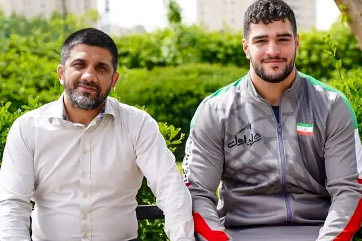 علیرضا دبیر درباره نامه فدراسیون کشتی جمهوری آذربایجان برای جذب امیررضا معصومی: وقت نکردم جواب بدهم/ او باید مانند بقیه بیاید و کشتی بگیرد؛ خیلی ریلکس!