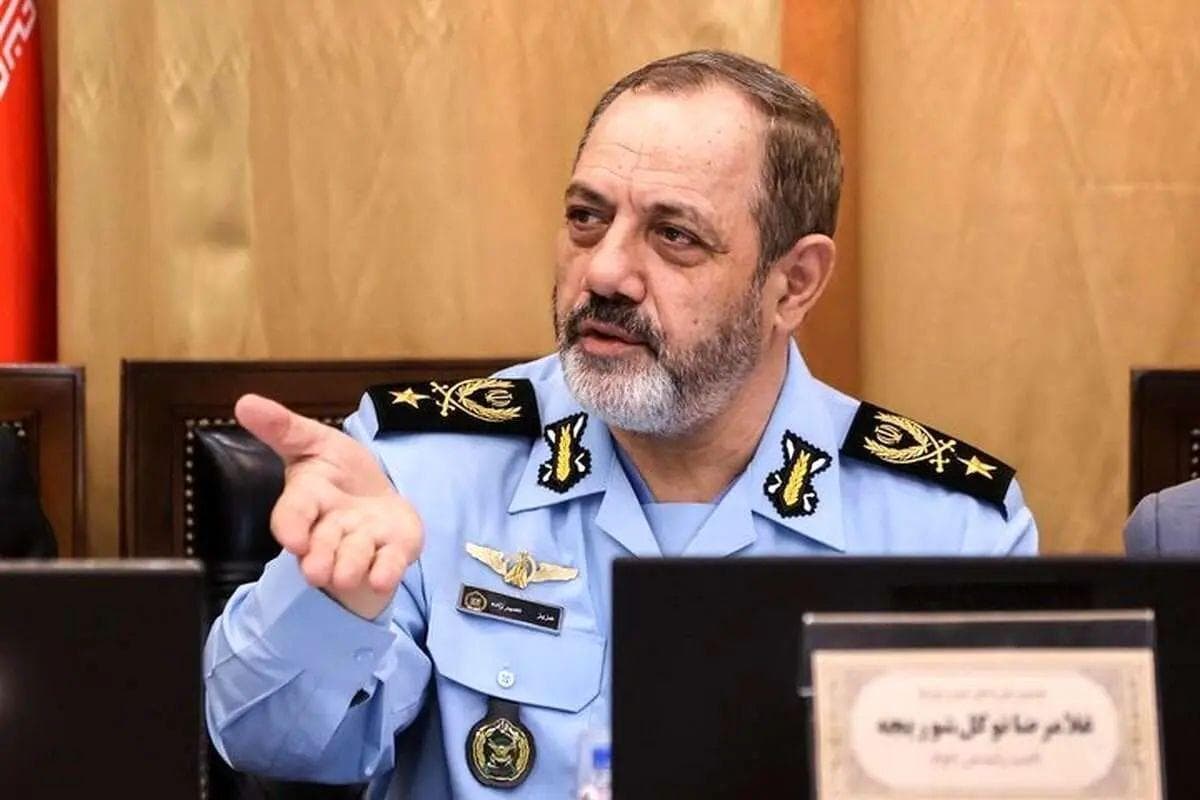 وزیر دفاع: رژیم صهیونیستی با سانسور شدید مانع از روشن شدن میزان خسارت‌ها به خود می‌شود؛ خودشان بهتر می‌دانند که چه ضربه‌ای به آن‌ها وارد شد/ تحرکات دشمن را به دقت زیر نظر و برای هرگونه ماجراجویی جدید، آمادگی داریم