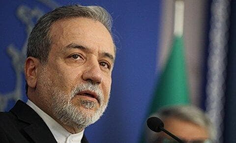 عراقچی: زمان آن فرا رسیده که تحریم به عنوان جنایت علیه بشریت شناخته شود / مطالعه‌ای جدید نشان می‌دهد که تحریم‌های یک‌جانبه، به‌ویژه آنهایی که از سوی آمریکا اعمال شده‌اند، می‌توانند به‌اندازه جنگ مرگبار باشند / از دهه ۱۹۷۰ تاکنون، سالانه ۵۰۰ هزار نفر جان خود را بر اثر تحریم‌ها از دست داده‌اند؛ قربانیان اصلی عمدتاً کودکان و سالمندان بوده‌اند