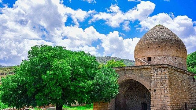 سفر به شهنشاه؛ جایی که طبیعت دست‌نخورده با فرهنگ کهن گره می‌خورد