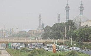گرد و غبار و وزش باد در قم