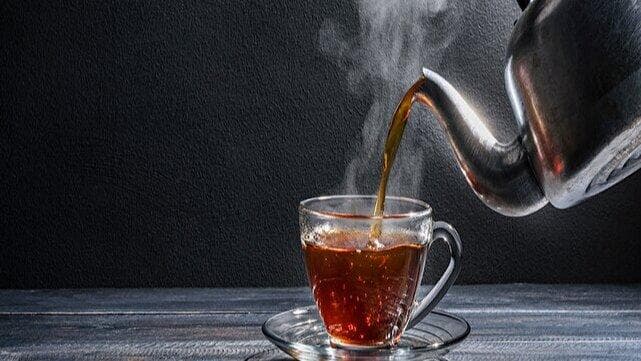 چای جایگزین آب نیست