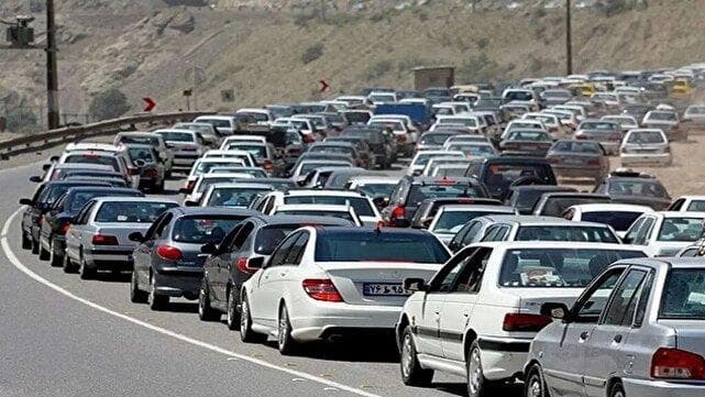 نمایی از ازدحام جمعیت و شلوغی در جاده های شمالی کشور در روزهای پایانی ماه صفر + عکس