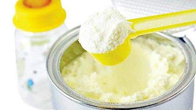 توزیع شیرخشک رژیمی در داروخانه‌های البرز+فیلم