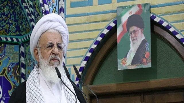 ایران قوی، ضامن استقلال و سرافرازی ملت/ لزوم تقویت قدرت نظامی و پرهیز از نشان دادن ضعف در برابر دشمن