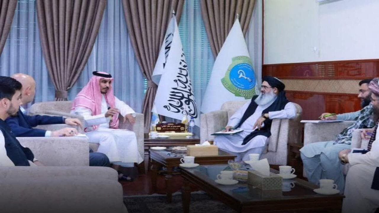 بهداشت و درمان باید از سیاست جدا نگه‌داشته شود