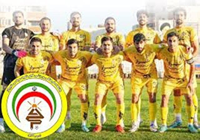 تصاویری از حضور پرشور بانوان در ورزشگاه پارس+ فیلم
