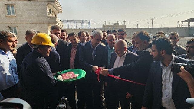 بهره‌برداری از شرکت فولاد پخش اهواز با حضور وزیر اقتصاد