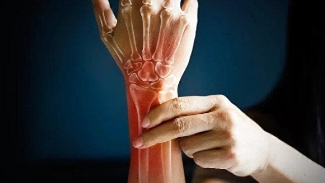 اقدامات لازم در زمان شکستگی دست + فیلم