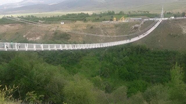پلدختر میزبان بلندترین پل معلق غرب کشور می‌شود
