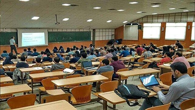 حضور ۵۸ استاد داخلی و خارجی در کمیته علمی همایش آموزش عالی