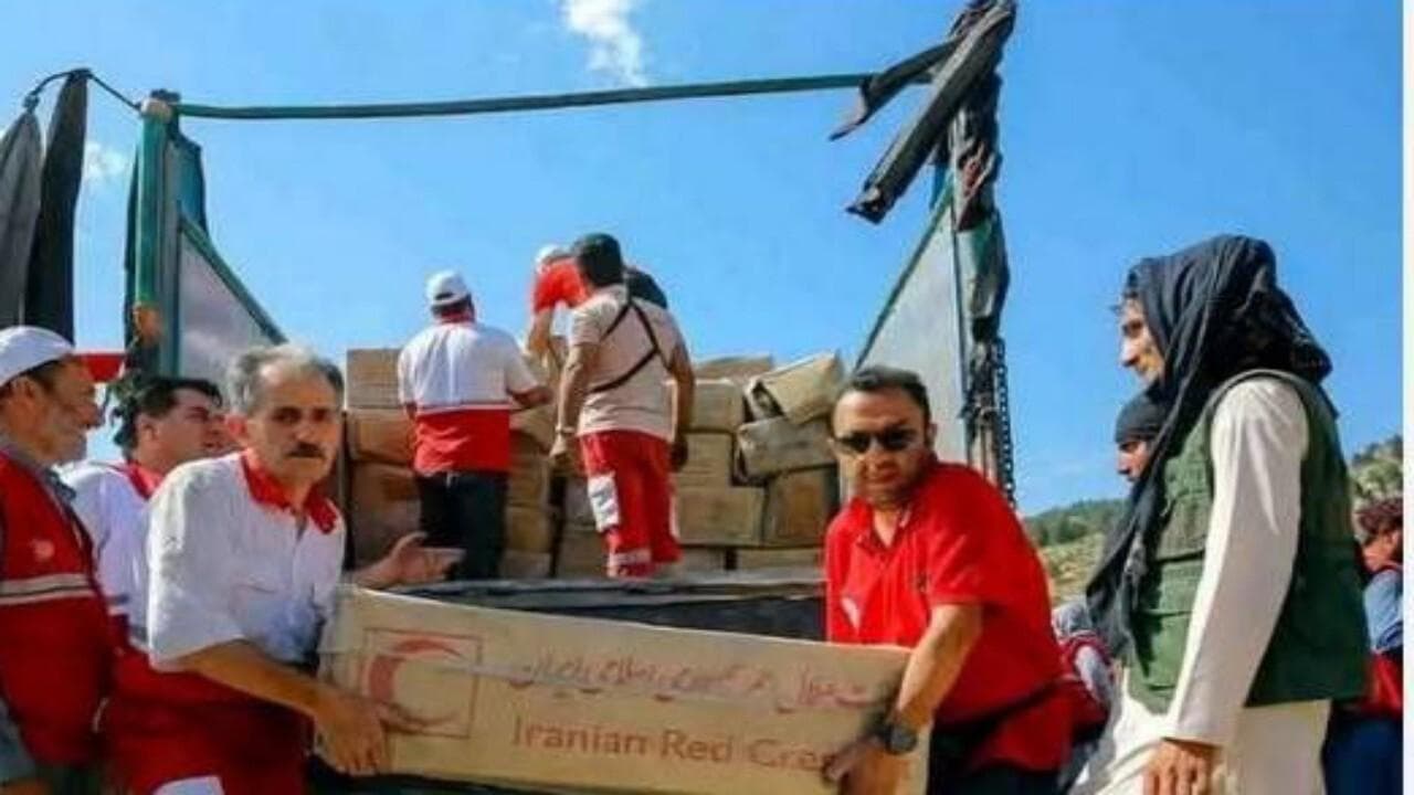 تشکر از همسایه خوب و مهربان؛ ایران نخستین یاریگر زلزله‌زدگان افغانستان + تصاویر