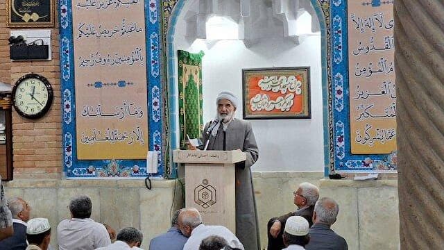 عدم نظارت مسئولان بر بازار و بالا بودن قیمت اجناس