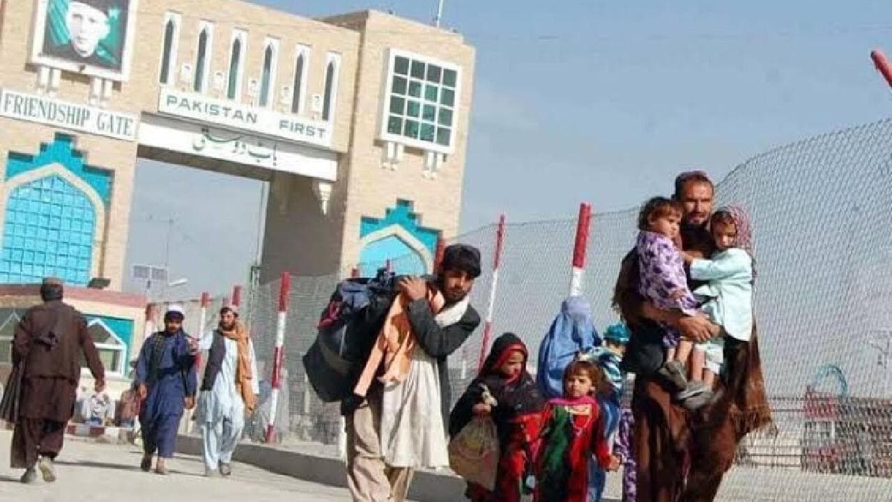 اخراج مهاجرین افغانستانی؛ پاکستان درخواست تعلیق اخراج را رد کرد