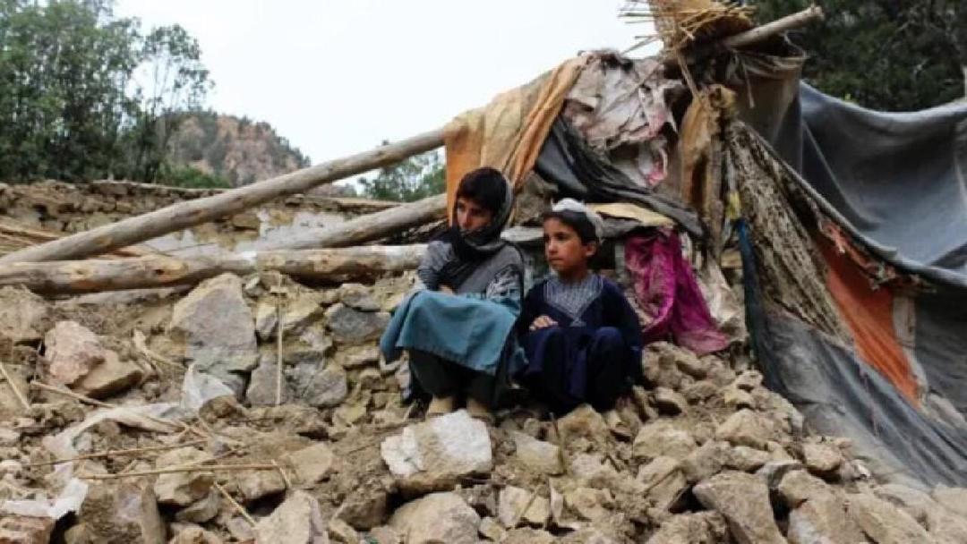 جان باختن ۲۶۸ دانش‌آموز در زلزله شرق افغانستان؛ ۲۰۰ هزار نفر دار اختلال آموزش شده اند