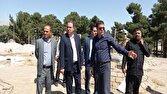 گوشه‌هایی از روند مرمت و بازدید جمعی از مسئولان نیشابور از کاروانسرای شاه عباسی نیشابور