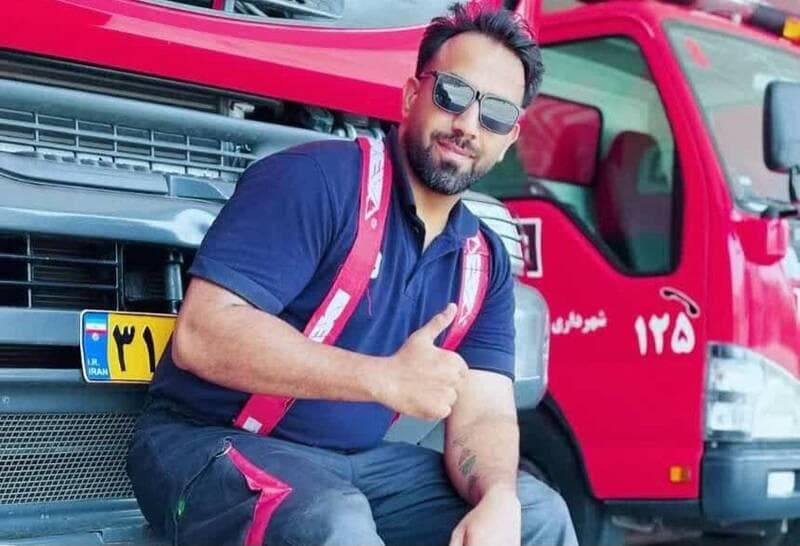 آتش‌سوزی در کنگان؛ یک آتش‌نشان جان باخت+ عکس