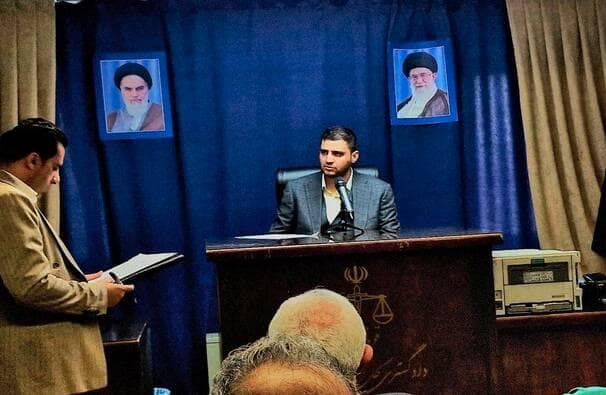 فیلم/ برگزاری دادگاه رسیدگی به پرونده کودتای ۲۸ مرداد