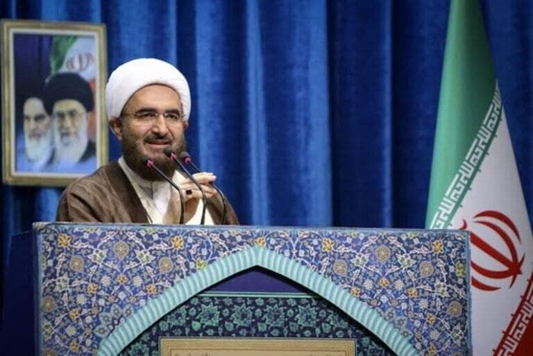 حاج علی اکبری: مساجد می‌توانند از هویت ملی و تاریخی ایران اسلامی در برابر دشمن محافظت کنند/ از دهه ۷۰، با غفلتی که رخ داد به‌تدریج نقش مساجد کم رنگ شد