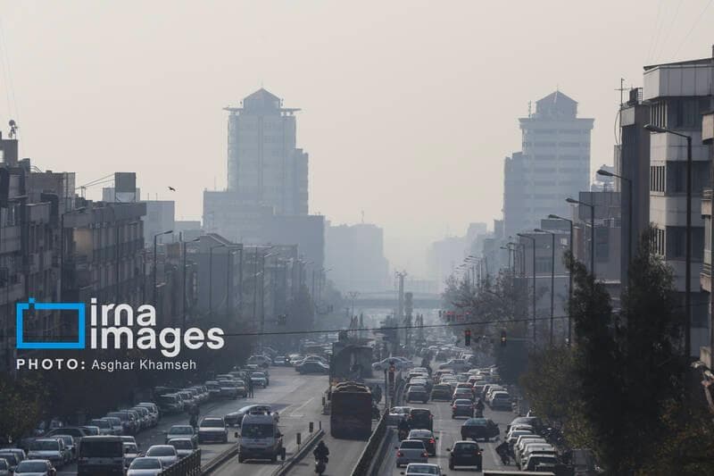 هوای تهران در شرایط قرمز است؛ ۳ ایستگاه در وضعیت بنفش
