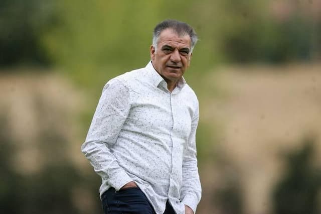طاهری: در زمین حریف استقلال نمی‌شوند