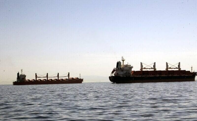 انفجار در نزدیکی یک کشتی در دریای سرخ