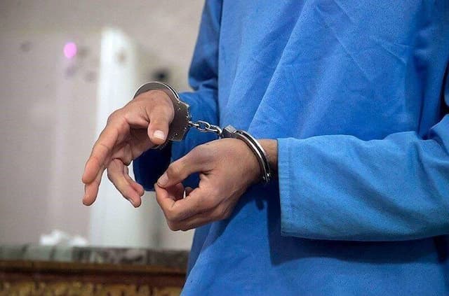 فیلم/ دستگیری گروهی که با هویت افراد فوت شده کلاهبرداری می کردند