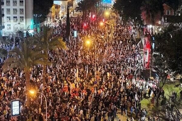 تظاهرات گسترده مخالفان نتانیاهو در سرزمین‌های اشغالی +فیلم