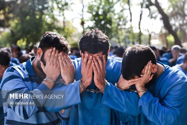 دستگیری سارقان بار کامیون‌ها در جاده قدیم قم