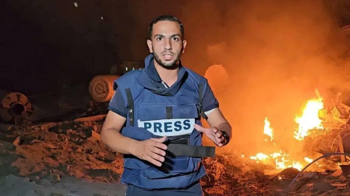 تصاویر تلخ بیرون کشیدن جنازه خبرنگاران شهید | حمله وحشیانه اسرائیل به چادر خبرنگاران | خبرنگار معروف الجزیره به شهادت رشید