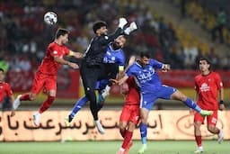 مشهد کنسل شد؛ استقلال و تراکتور بدون تماشاگر