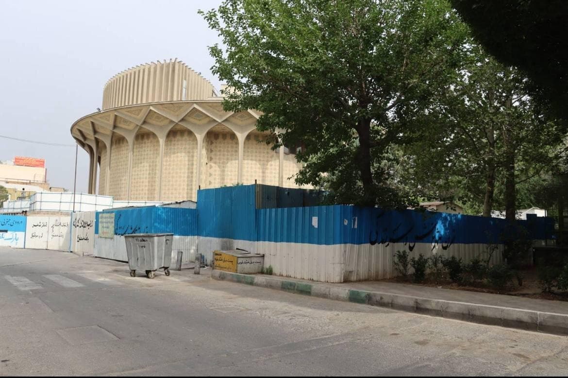 اخطار به پاساژهای ناایمن/ساماندهی حریم تئاتر شهر تا پایان سال