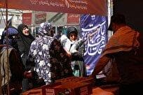 خدمات رسانی به زوار اروپایی راهپیمایی اربعین در مرز بازرگان