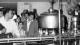 اولین کارخانه شیر پاستوریزه تهران افتتاح شد! (عکس)