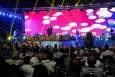 شب اول جشن بزرگ «ایران عزیز» در محوطه دریاچه خلیج فارس با اجرای کنسرت رایگان سالار عقیلی