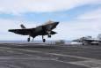 تصاویر جالب از سوخت گیری جنگنده F-35