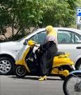 دفتر استفتائات رهبری: موتور سواری بانوان مشکل شرعی ندارد