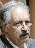 دوران تندروهای همیشه معترض به پایان رسیده / باید درک کنیم که در دهه های ۱۹۹۰ و ۲۰۰۰ نیستیم / باید رویکرد سنتی سیاست خارجی را تغییر داد