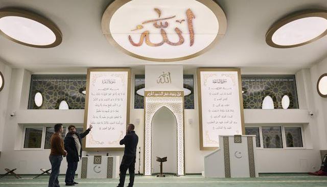 افتتاح مسجد آلبانیاییهای فریبورگ؛ نمادی از انسجام و گفتوگو در جامعه سوئیس