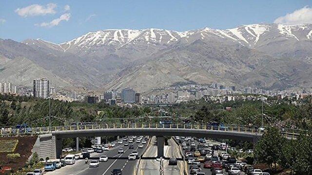 کیفیت هوای تهران در وضعیت زرد و قابل قبول قرار دارد