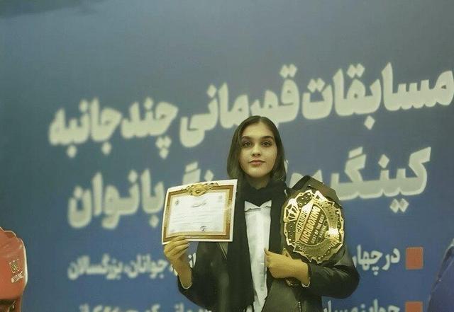 نوروز: بانوی بیجاری بر سکوی قهرمانی کیکبوکسینگ جوانان کردستان ایستاد