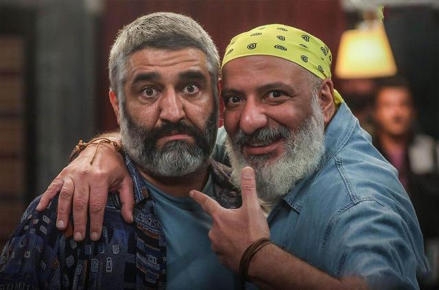 پژمان جمشیدی: به دانههای خاک مادرم قسم تمام داستان گفته شده ساختگی است | رفتم دستبوسی پدرم تا بگویم همه چیز دروغ است